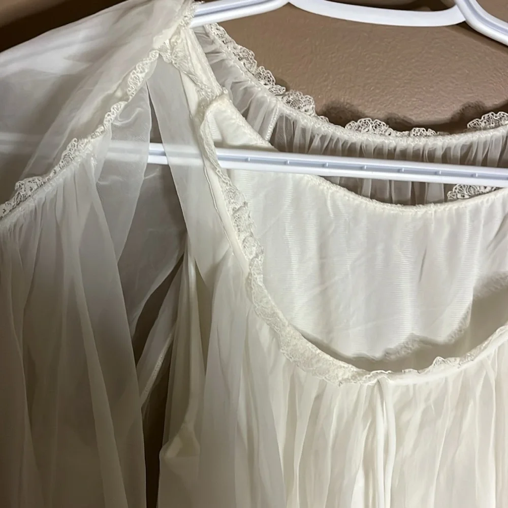 😄MCM 2 Piece Nighty Set Lingerie No Tag - Picture 4 of 4